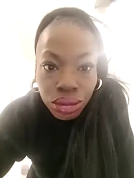 Snapshot of Cinderella_Jewels_ chatting on March 27, 3:56 pm Cinderella Jewels online show from March 27, 3:56 pm