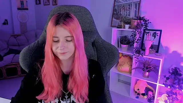 LexiWenford online show from December 29, 8:44 am