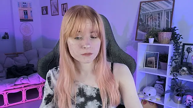 LexiWenford online show from March 4, 5:42 am