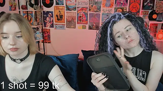 LexiWenford online show from March 21, 2:39 am