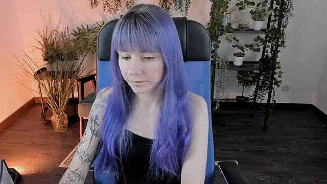 Snapshot of LexiWenford chatting on January 6, 1:20 am LexiWenford online show from January 6, 1:20 am