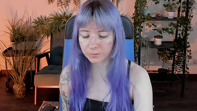 Snapshot of LexiWenford chatting on January 9, 12:46 am LexiWenford online show from January 9, 12:46 am