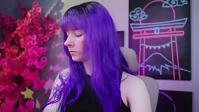 Snapshot of LexiWenford chatting on February 3, 3:15 am LexiWenford online show from February 3, 3:15 am