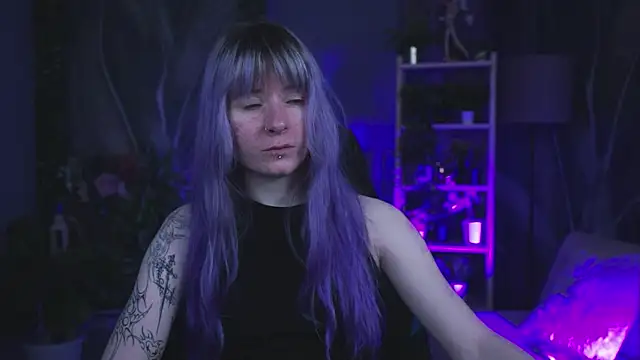 Snapshot of LexiWenford chatting on February 16, 2:40 am LexiWenford online show from February 16, 2:40 am