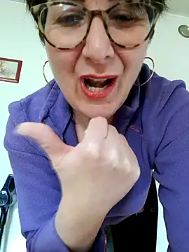 Viola8p online show from March 29, 1:33 pm