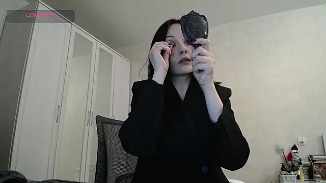 Devil Goddess online show from May 5, 4:37 pm