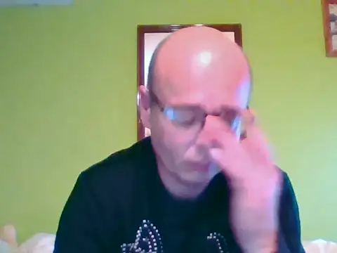 Tiger202441 online show from November 1, 8:55 pm