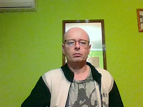Snapshot of Tiger202441 chatting on February 18, 6:48 pm Tiger202441 online show from February 18, 6:48 pm