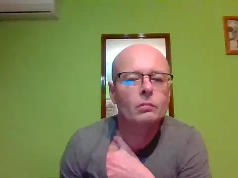 Snapshot of Tiger202441 chatting on February 19, 10:06 pm Tiger202441 online show from February 19, 10:06 pm