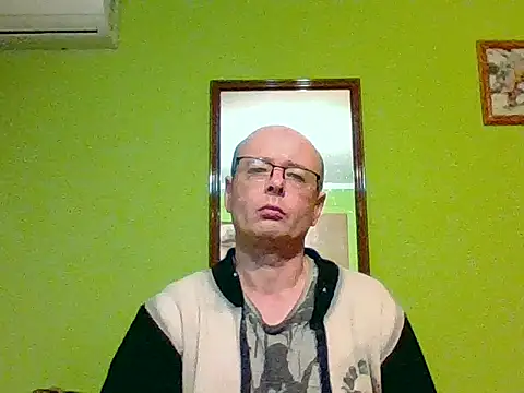 Snapshot of Tiger202441 chatting on March 15, 12:05 am Tiger202441 online show from March 15, 12:05 am