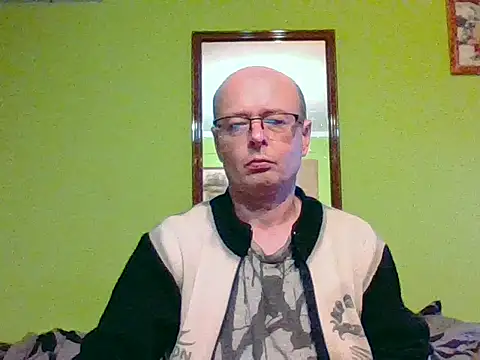 Snapshot of Tiger202441 chatting on March 15, 7:09 pm Tiger202441 online show from March 15, 7:09 pm