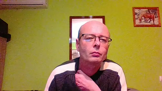 Snapshot of Tiger202441 chatting on April 1, 9:34 pm Tiger202441 online show from April 1, 9:34 pm