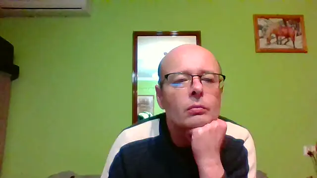 Snapshot of Tiger202441 chatting on April 3, 9:57 pm Tiger202441 online show from April 3, 9:57 pm