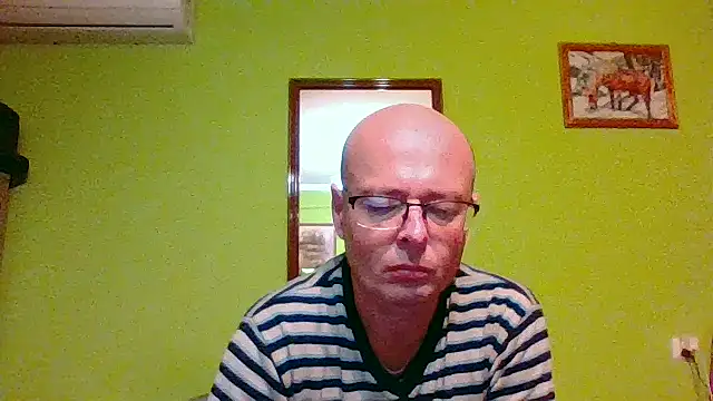 Snapshot of Tiger202441 chatting on May 7, 8:47 pm Tiger202441 online show from May 7, 8:47 pm