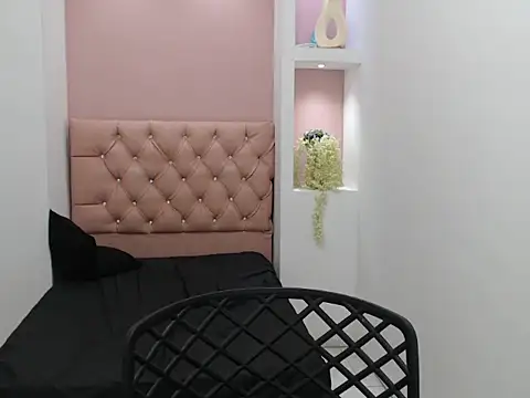 Dona Tela online show from October 1, 8:37 pm