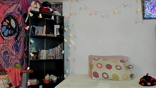 kittyzenn online show from October 1, 5:30 pm