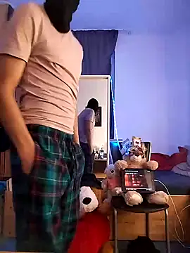 Snapshot of Dennis_2024 chatting on January 13, 8:26 pm Dennis 2024 online show from January 13, 8:26 pm