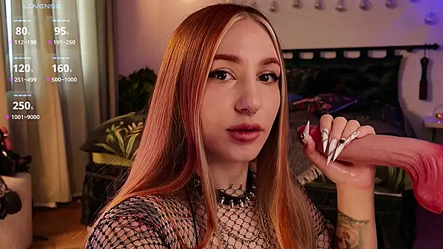 Snapshot of Kurama_Katana chatting on February 16, 7:59 am Kurama Katana online show from February 16, 7:59 am