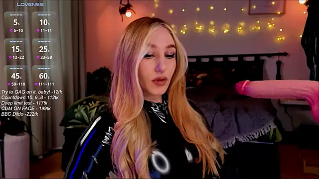 Snapshot of Kurama_Katana chatting on February 26, 12:37 pm Kurama Katana online show from February 26, 12:37 pm