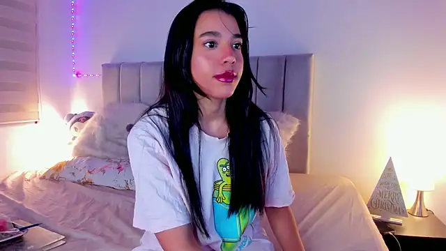 DanielaSaenz0 online show from December 22, 4:50 am