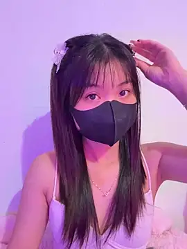 Maeve2k5 online show from September 22, 5:15 pm