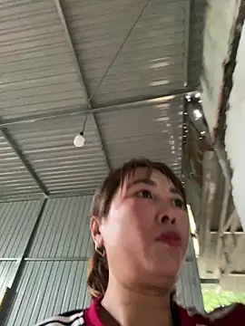 Linaannn online show from February 28, 9:36 am