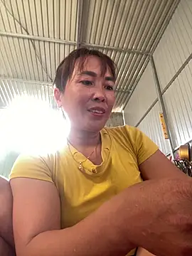 Linaannn online show from March 3, 9:55 am