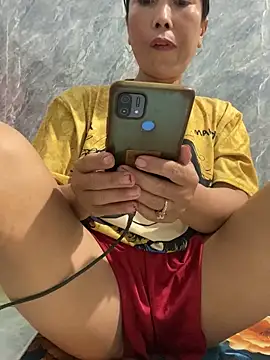 Linaannn online show from November 4, 11:53 am