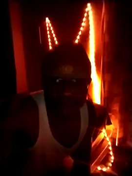 Snapshot of Convertiblechulo chatting on March 18, 2:47 am Convertiblechulo online show from March 18, 2:47 am