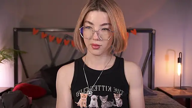 LindaThacker online show from March 12, 11:09 am