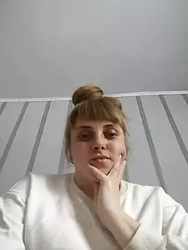 Snapshot of CoddessCrystal chatting on January 15, 12:15 pm CoddessCrystal online show from January 15, 12:15 pm