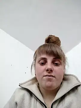 Snapshot of CoddessCrystal chatting on February 19, 12:22 pm CoddessCrystal online show from February 19, 12:22 pm