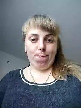 Snapshot of CoddessCrystal chatting on February 24, 7:44 am CoddessCrystal online show from February 24, 7:44 am