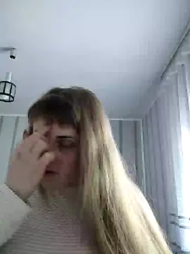 Snapshot of CoddessCrystal chatting on February 27, 9:43 am CoddessCrystal online show from February 27, 9:43 am