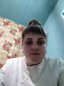 Snapshot of CoddessCrystal chatting on March 3, 9:00 am CoddessCrystal online show from March 3, 9:00 am