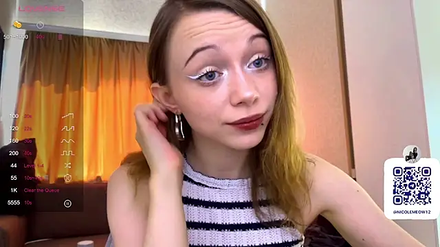  SofiaBrown online show from May 6, 11:04 am