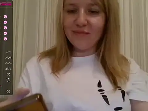 urbadkitty online show from December 24, 4:08 pm