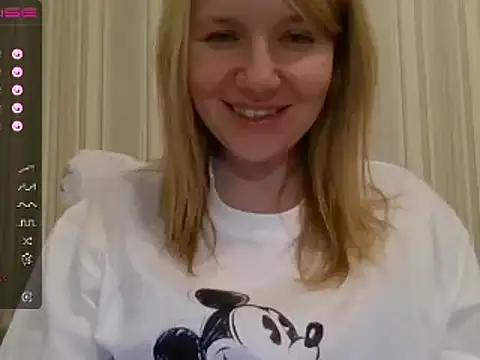 urbadkitty online show from January 3, 2:30 pm