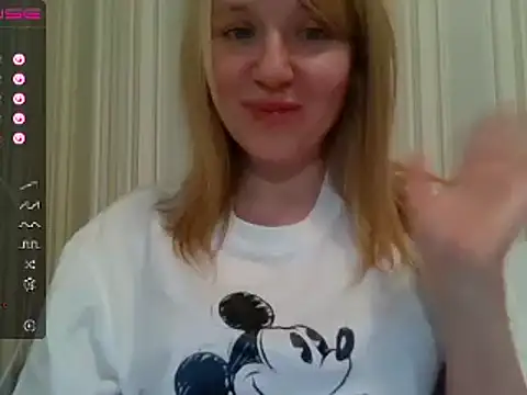 urbadkitty online show from January 17, 3:32 pm