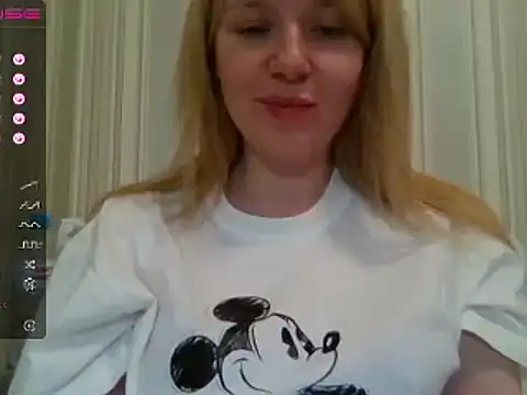 urbadkitty online show from January 24, 11:37 am