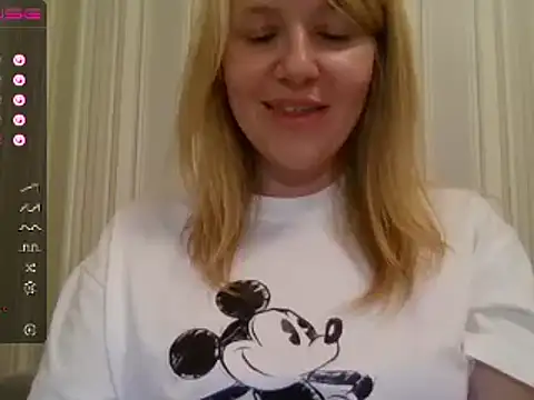 urbadkitty online show from February 22, 6:19 pm