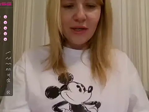 urbadkitty online show from February 23, 11:44 am
