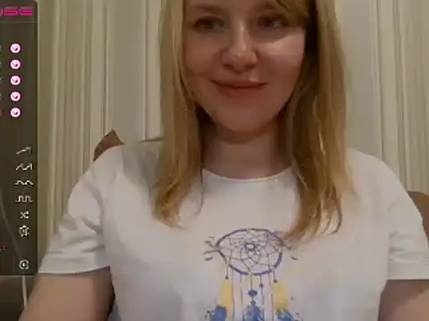 urbadkitty online show from March 7, 4:33 pm