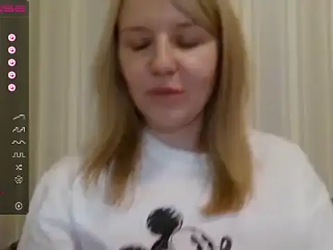 urbadkitty online show from March 14, 2:52 pm