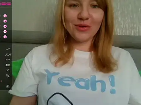 urbadkitty online show from March 16, 7:15 am