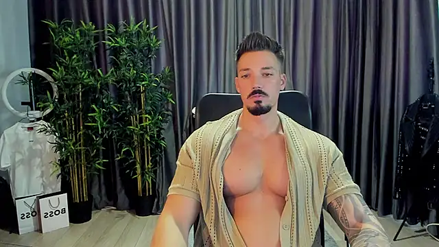 HaydenSpearss online show from October 1, 1:06 pm