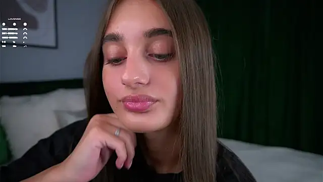 PiquingOgalala online show from October 19, 12:55 am