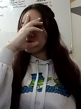 Snapshot of valeryy_rosse chatting on December 16, 1:22 pm valeryy rosse online show from December 16, 1:22 pm