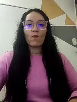 Snapshot of valeryy_rosse chatting on March 1, 3:53 am valeryy rosse online show from March 1, 3:53 am