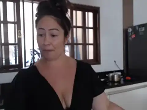 Snapshot of Sarahmonesexy chatting on February 11, 4:56 pm Sarahmonesexy online show from February 11, 4:56 pm